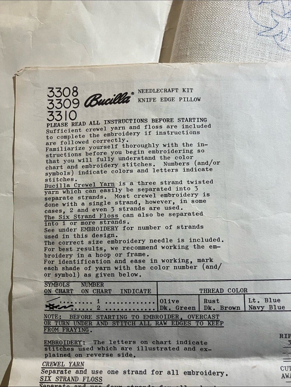 Bucilla 1976 Chantilly kit 3308 floral 16” pillow includes all supplies - Picture 7 of 9